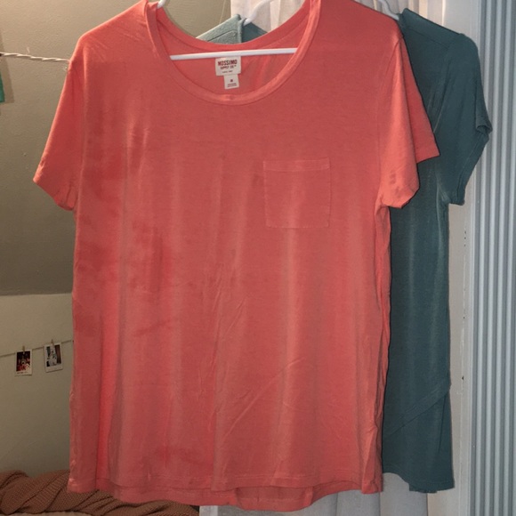 Soft basic tees - Picture 2 of 3